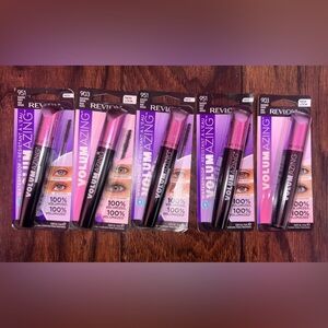 Revlon Volumazing Waterproof Mascara Oversized
Brush 951 BLACKEST BLACK